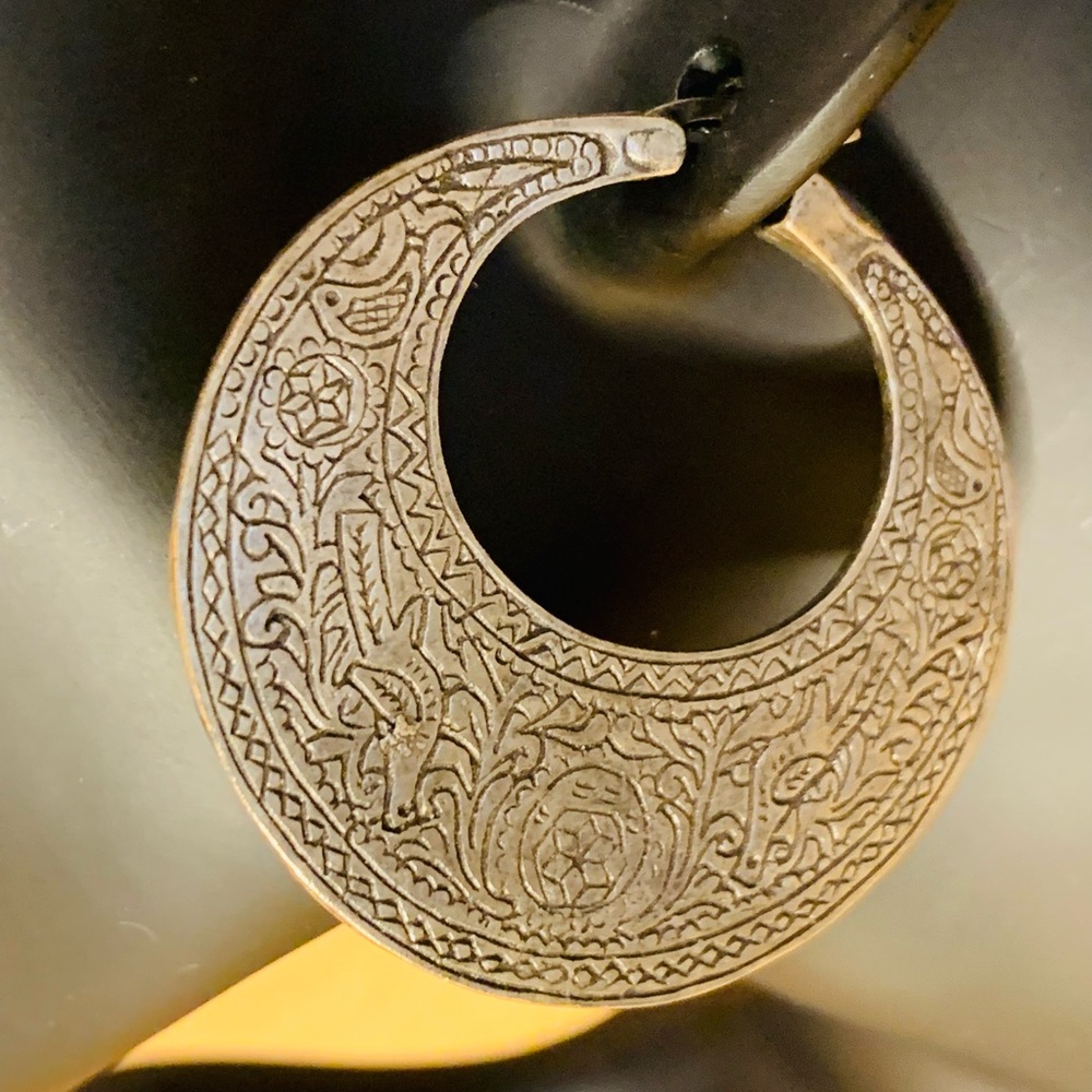 Hoop Earrings - Picture 3 of 7